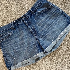 Gap Women’s size 35 Denim Jean Sexy Boyfriend Shorts